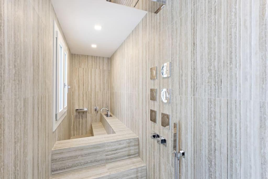 Dimora San Lorenzo Luxury Apartment Venetië Buitenkant foto