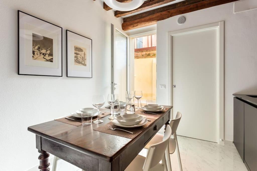 Dimora San Lorenzo Luxury Apartment Venetië Buitenkant foto